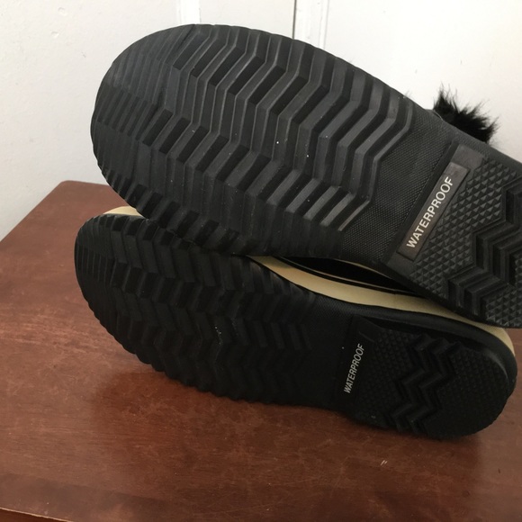 SOREL WATERPROOF WOMEN'S JOAN OF ARCTIC BOOT SIZE 7.5 - Picture 3 of 10